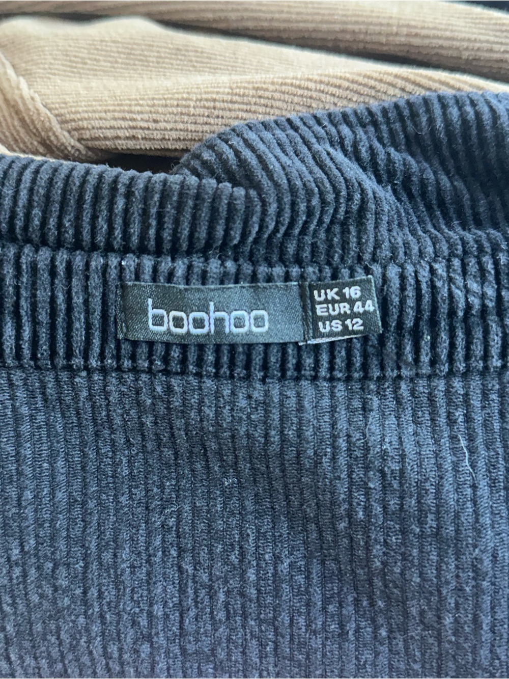 Boohoo Oversized Black Corduroy Shacket - US 12 - Picture 3 of 5